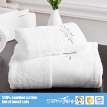 Los fabricantes 100% algodón personalizaron Toallas de la cara del hotel / White Hotel Cut Pile Face Towel Size